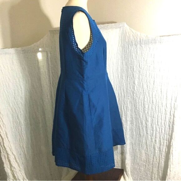 J. Crew NWT A-Line Perforated Blue Size 14 - Picture 3 of 13